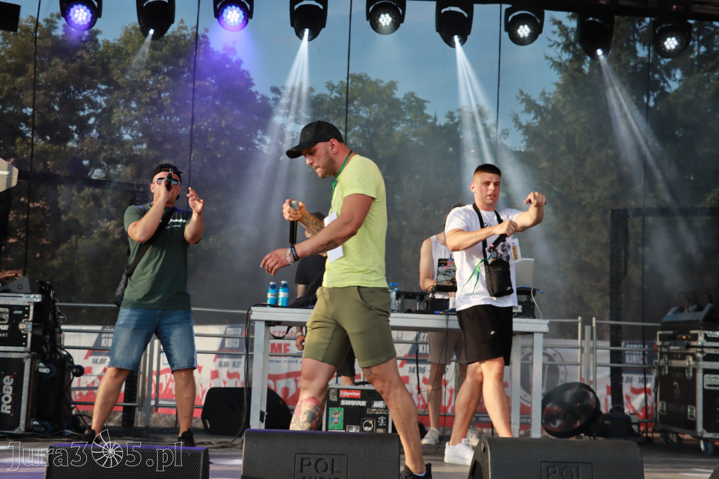 FOTORELACJA: RAP FEST W STREFIE KONCERTÓW w Zawierciu