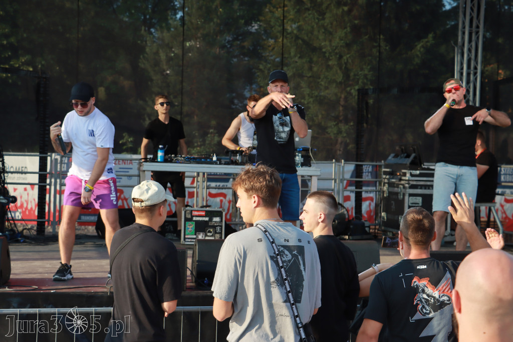 FOTORELACJA: RAP FEST W STREFIE KONCERTÓW w Zawierciu