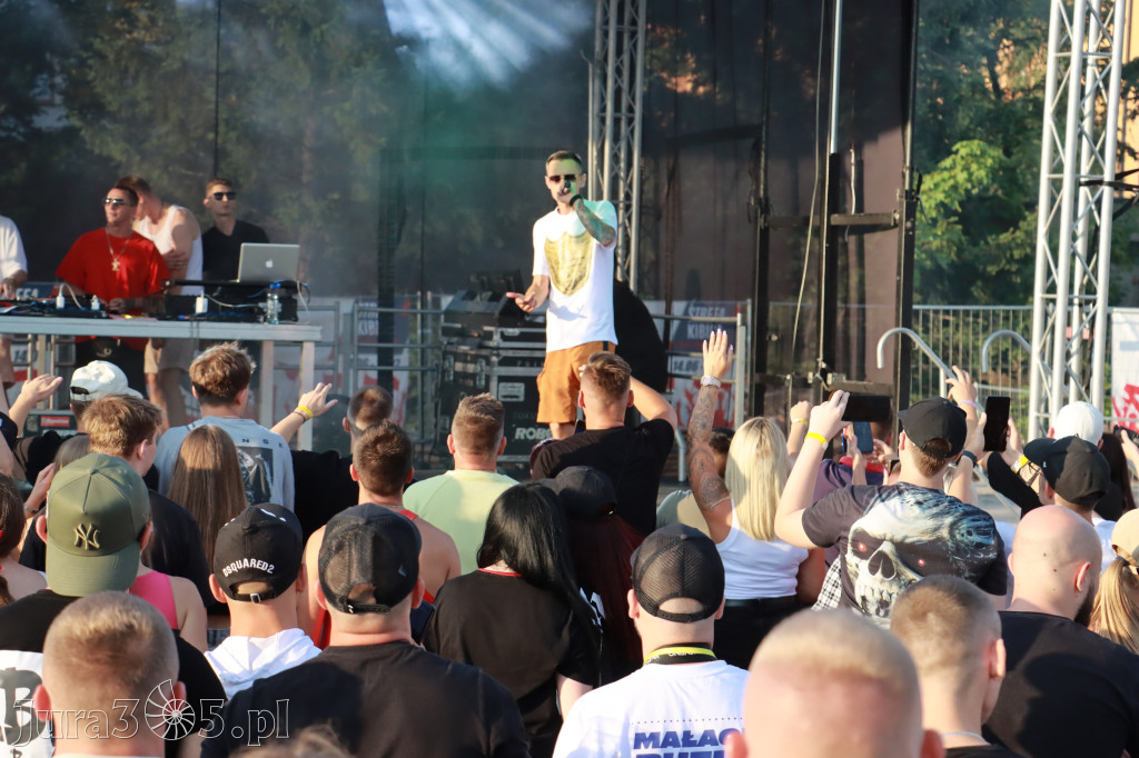 FOTORELACJA: RAP FEST W STREFIE KONCERTÓW w Zawierciu