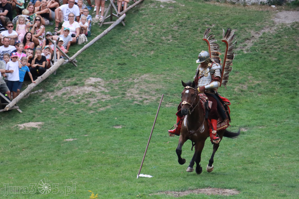 Fotorelacja: Pokaz konny husarii na Zamku Ogrodzieniec