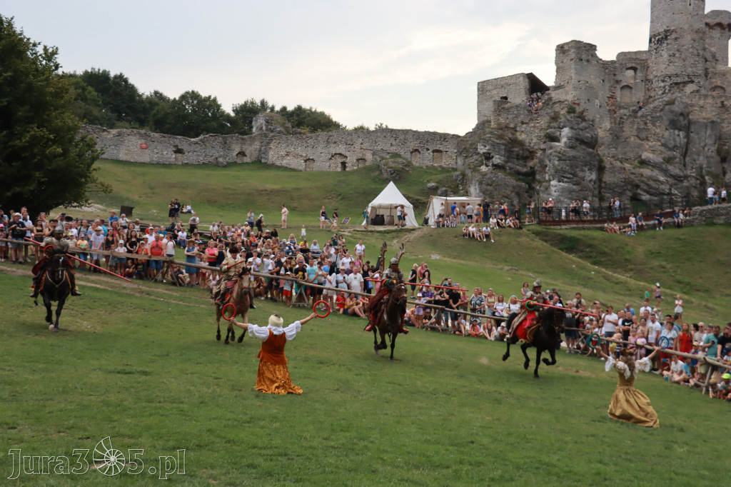 Fotorelacja: Pokaz konny husarii na Zamku Ogrodzieniec
