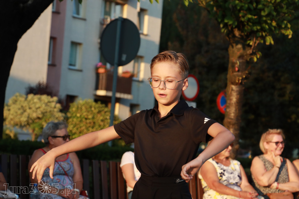 Fotorelacja: Miasto Zawiercie tańczy latino!
