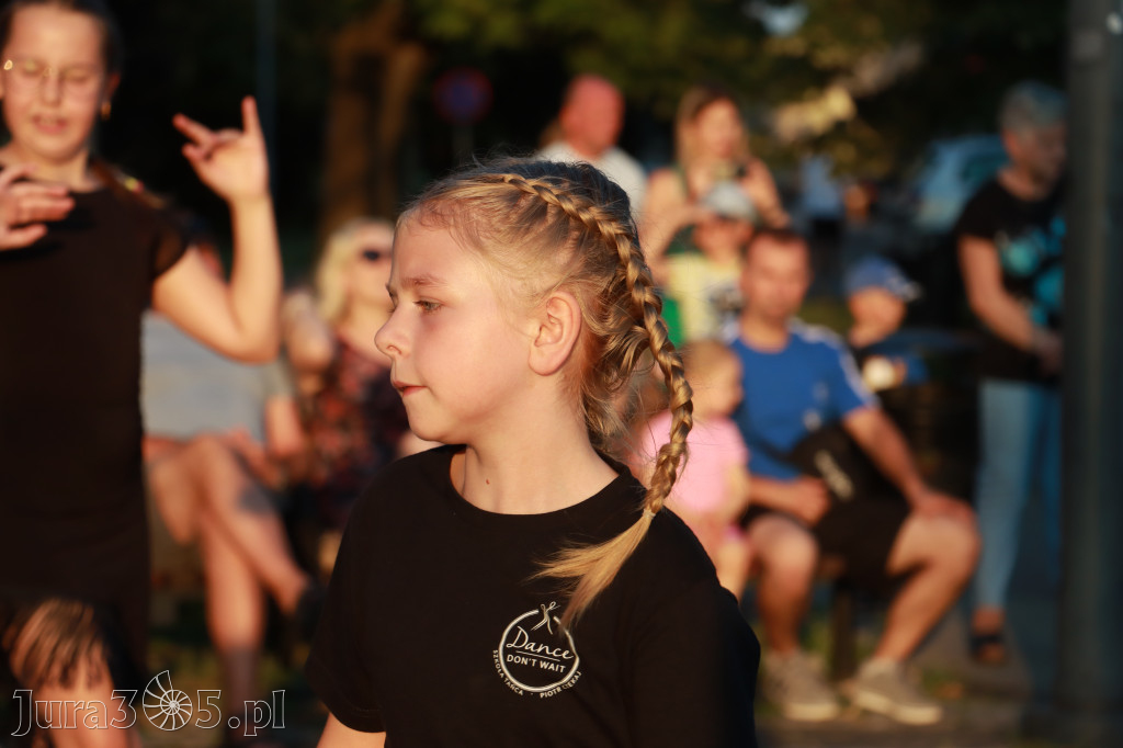 Fotorelacja: Miasto Zawiercie tańczy latino!