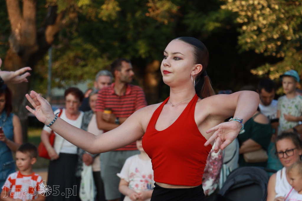 Fotorelacja: Miasto Zawiercie tańczy latino!