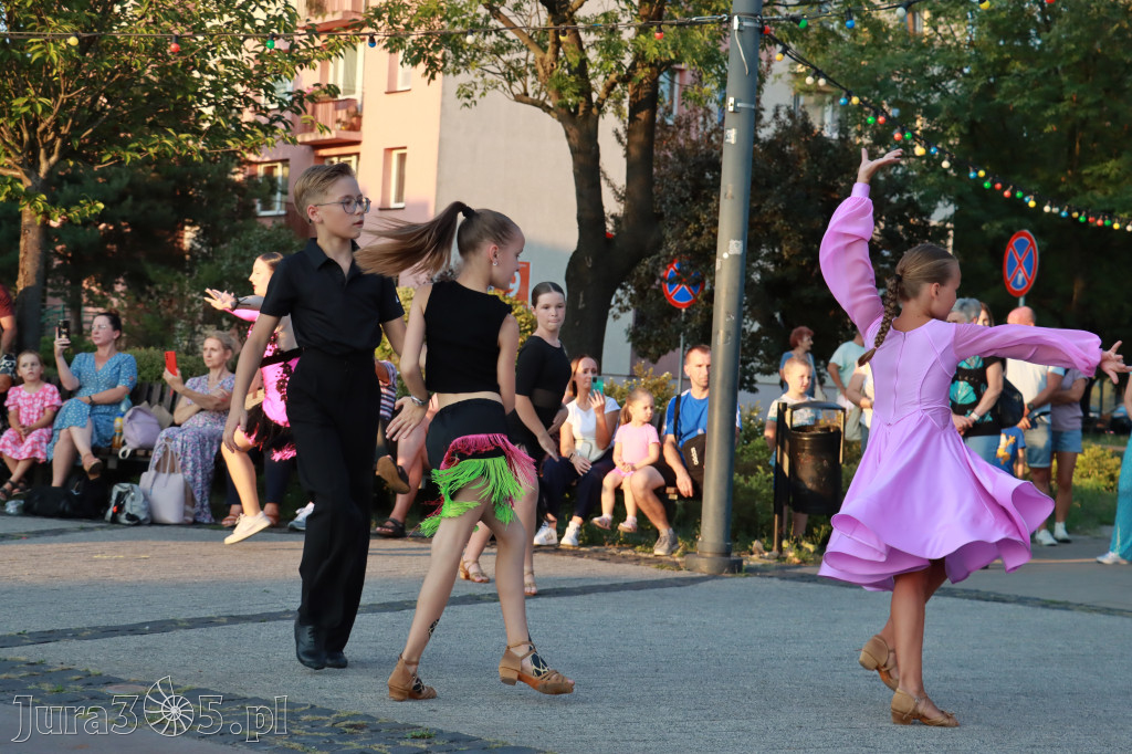 Fotorelacja: Miasto Zawiercie tańczy latino!
