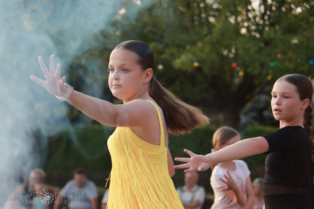 Fotorelacja: Miasto Zawiercie tańczy latino!