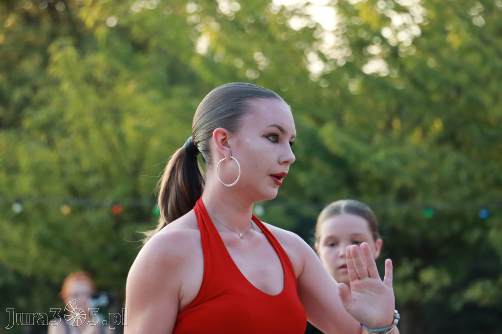 Fotorelacja: Miasto Zawiercie tańczy latino!