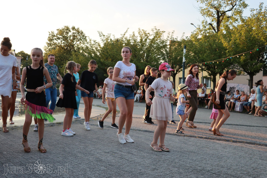 Fotorelacja: Miasto Zawiercie tańczy latino!