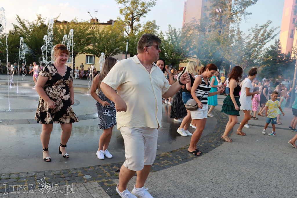 Fotorelacja: Miasto Zawiercie tańczy latino!