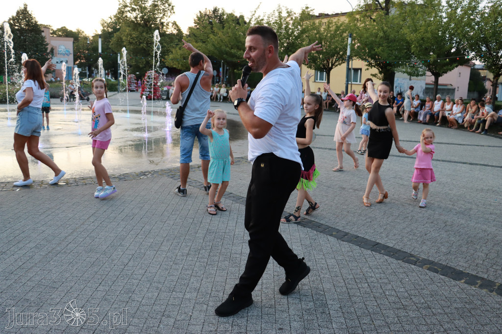 Fotorelacja: Miasto Zawiercie tańczy latino!