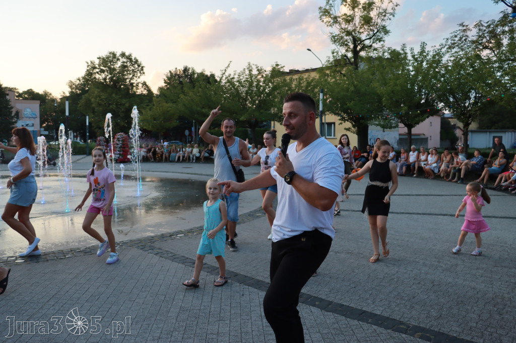 Fotorelacja: Miasto Zawiercie tańczy latino!