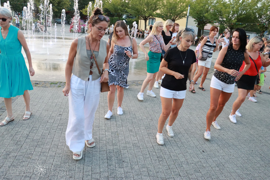 Fotorelacja: Miasto Zawiercie tańczy latino!