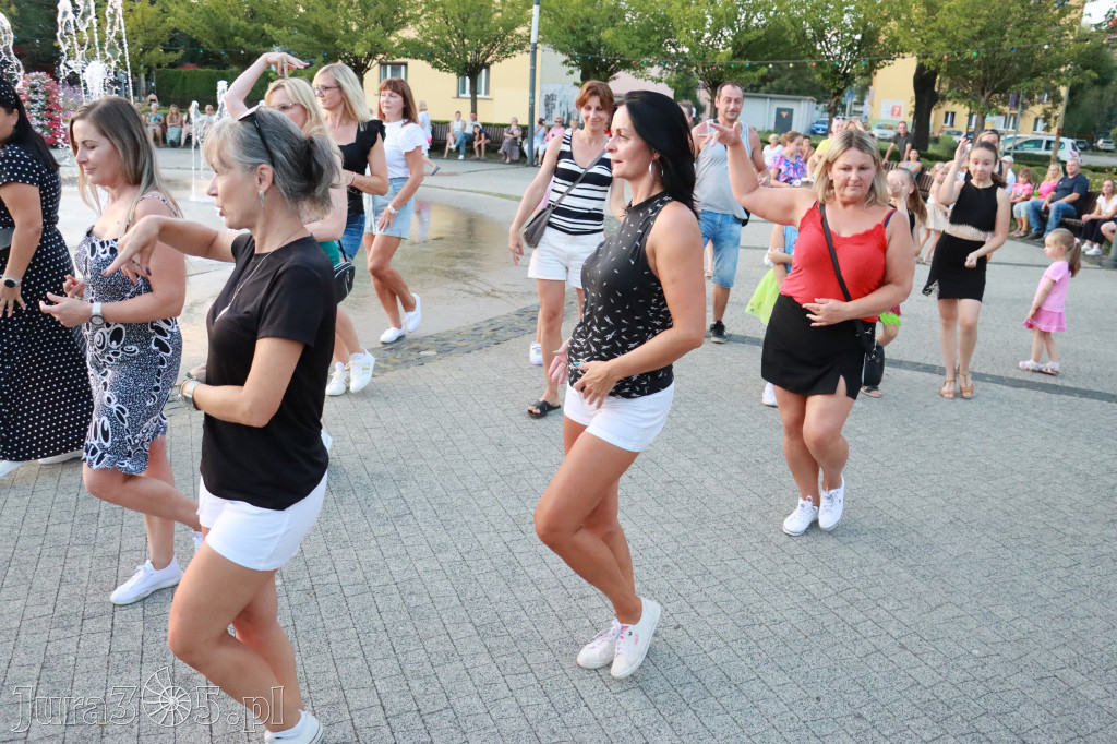Fotorelacja: Miasto Zawiercie tańczy latino!