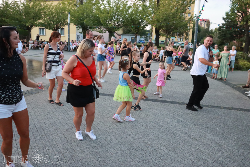 Fotorelacja: Miasto Zawiercie tańczy latino!