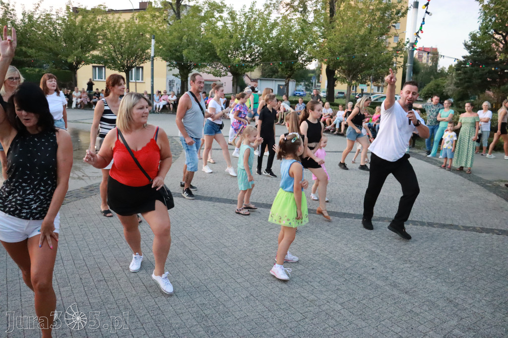 Fotorelacja: Miasto Zawiercie tańczy latino!