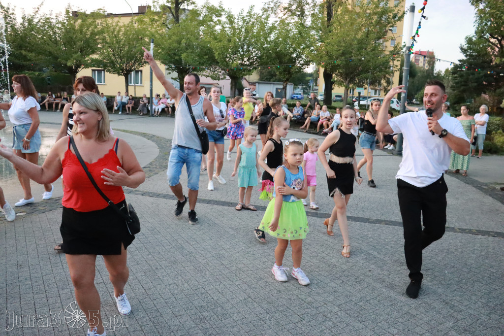 Fotorelacja: Miasto Zawiercie tańczy latino!