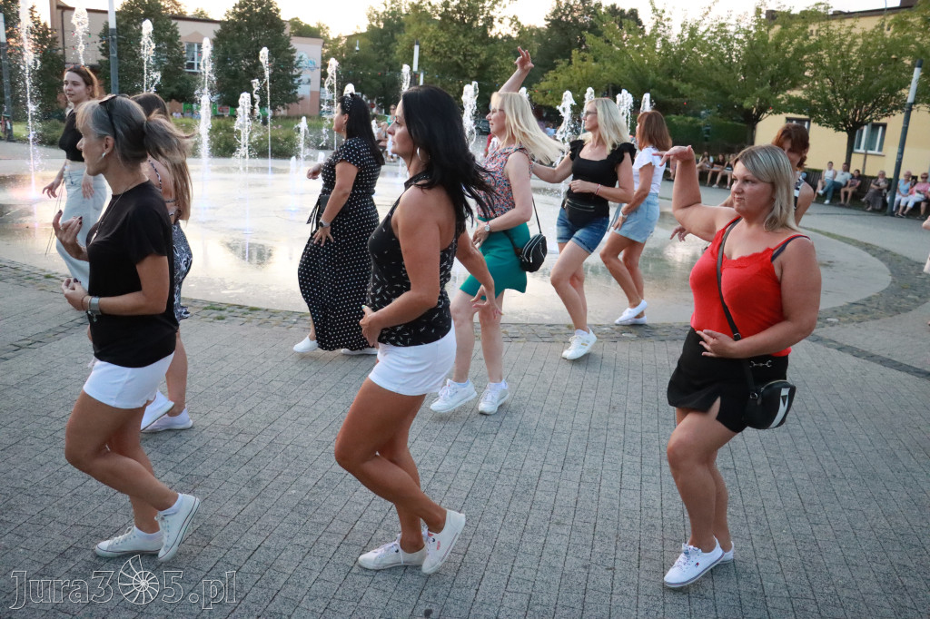 Fotorelacja: Miasto Zawiercie tańczy latino!