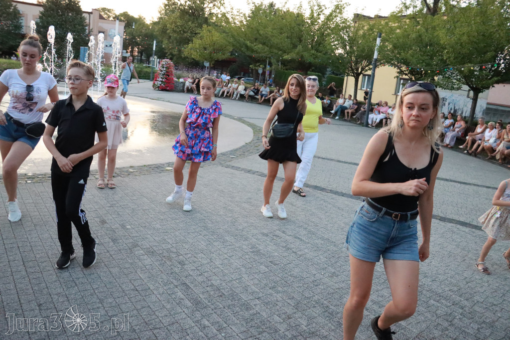 Fotorelacja: Miasto Zawiercie tańczy latino!