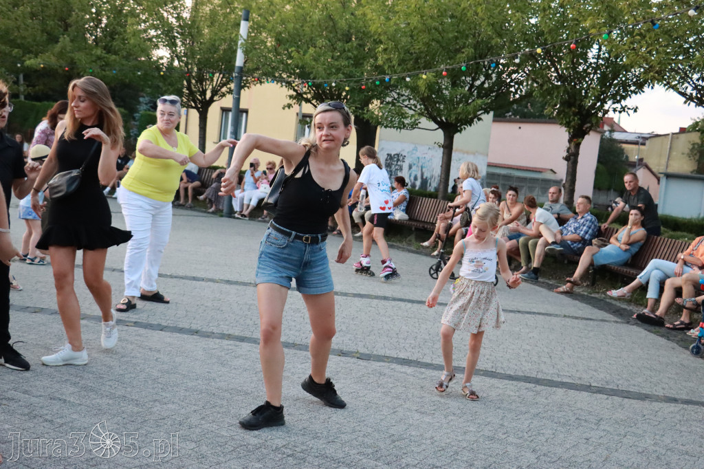 Fotorelacja: Miasto Zawiercie tańczy latino!