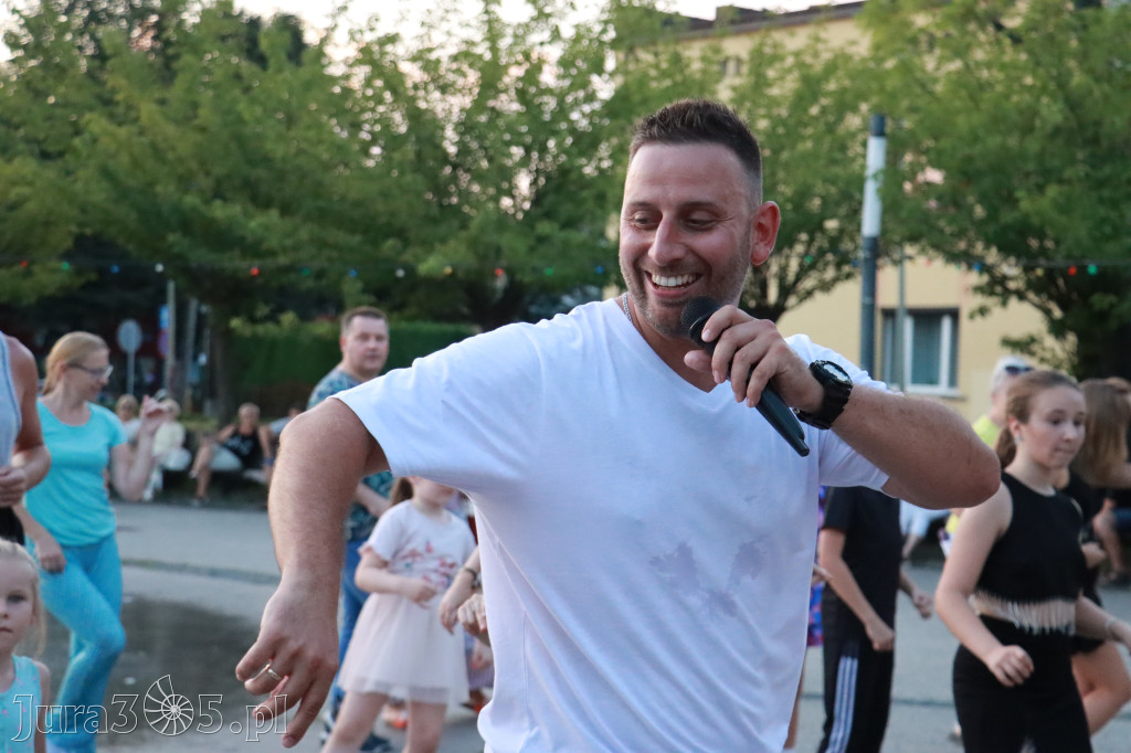 Fotorelacja: Miasto Zawiercie tańczy latino!