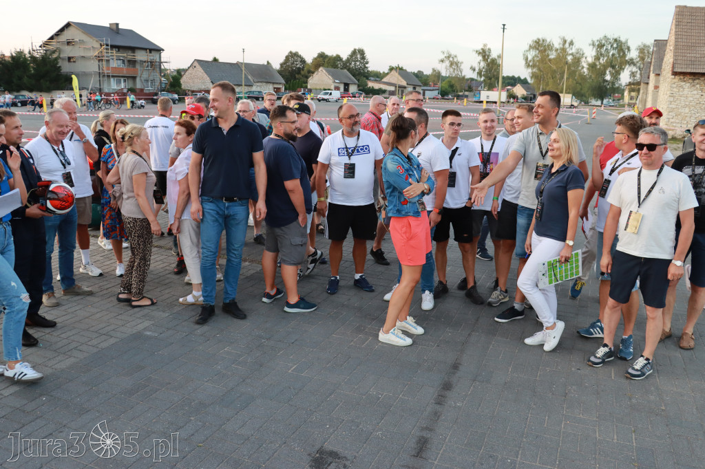 Fotorelacja: POJAZDÓW ZABYTKOWYCH w Żarkach