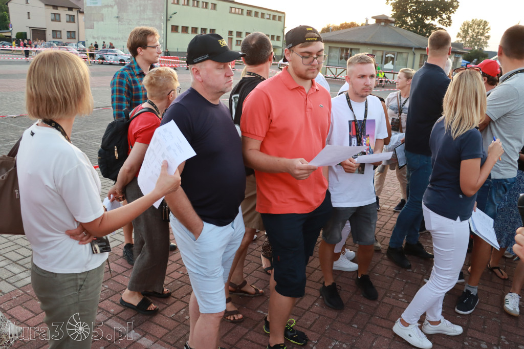 Fotorelacja: POJAZDÓW ZABYTKOWYCH w Żarkach