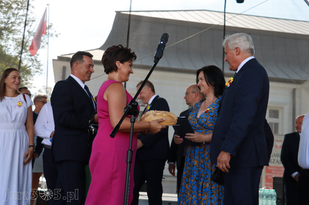 Fotorelacja I: XXV Powiatowe Dożynki w Irządzach