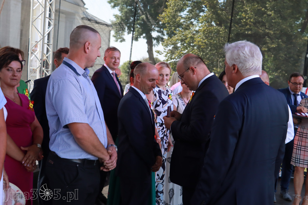 Fotorelacja I: XXV Powiatowe Dożynki w Irządzach