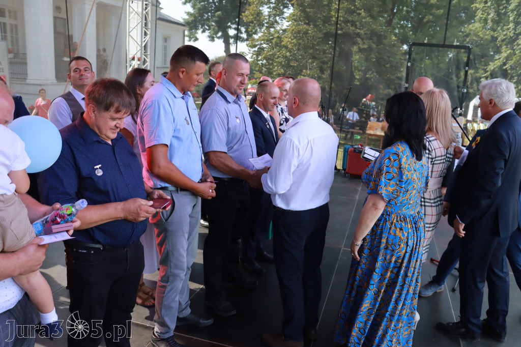 Fotorelacja I: XXV Powiatowe Dożynki w Irządzach