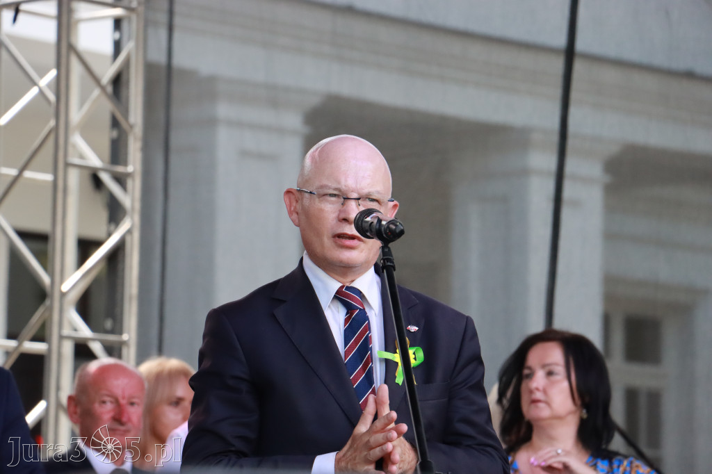 Fotorelacja I: XXV Powiatowe Dożynki w Irządzach