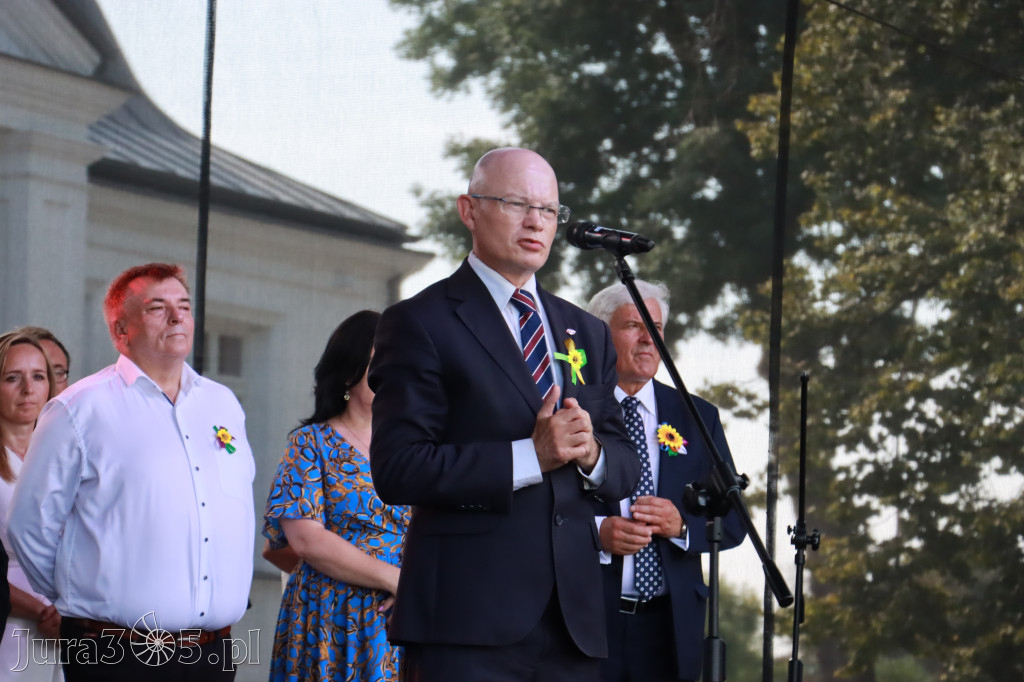 Fotorelacja I: XXV Powiatowe Dożynki w Irządzach