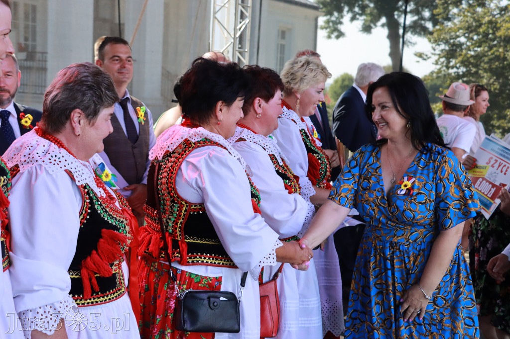 Fotorelacja I: XXV Powiatowe Dożynki w Irządzach