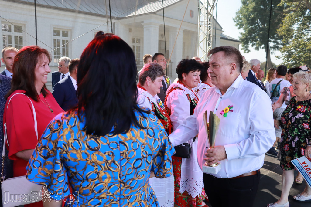Fotorelacja I: XXV Powiatowe Dożynki w Irządzach