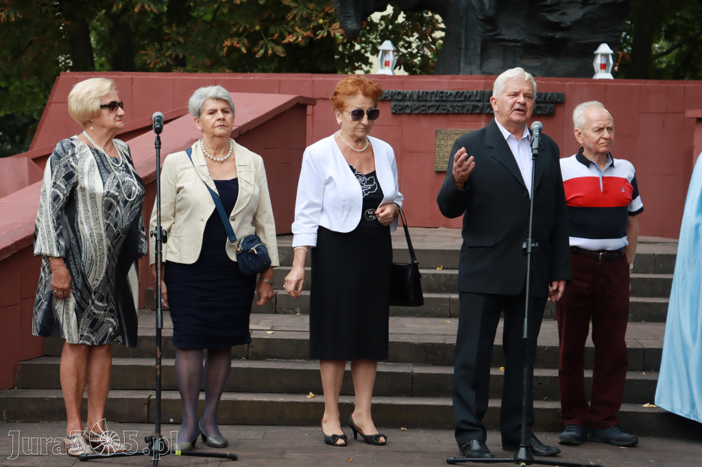 Fotorelacja: Zawiercie pamięta o ofiarach II wojny światowej