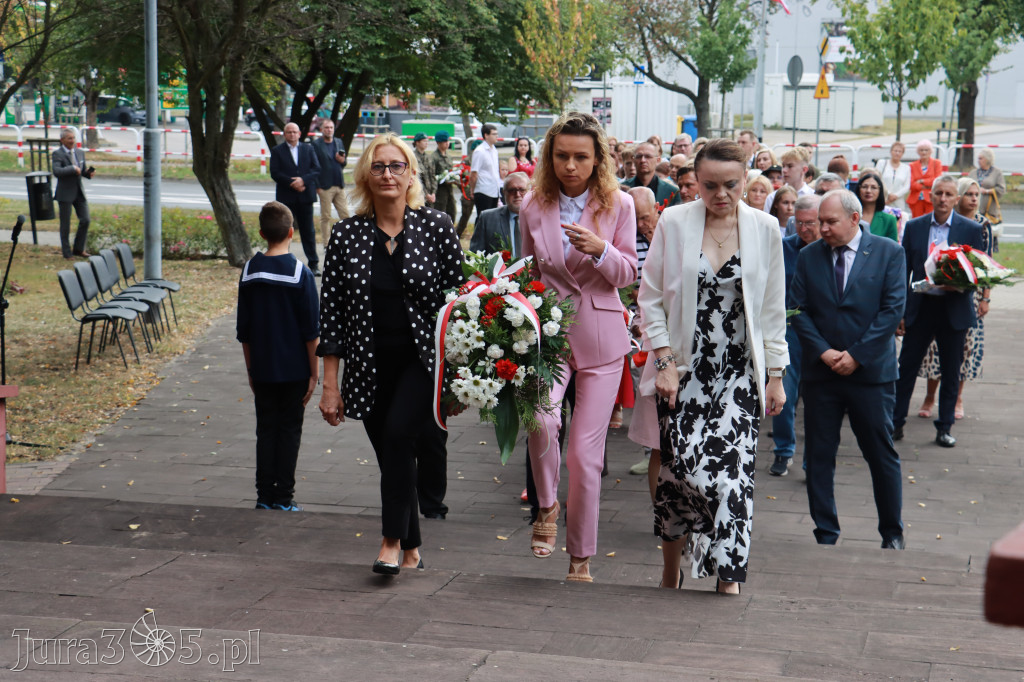 Fotorelacja: Zawiercie pamięta o ofiarach II wojny światowej