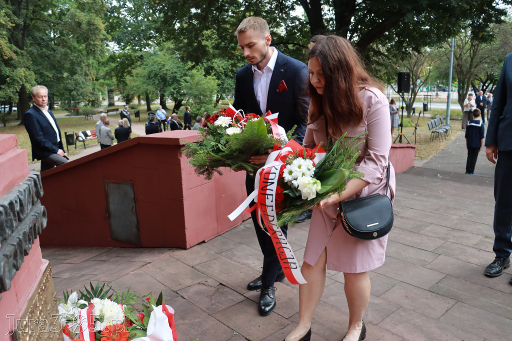 Fotorelacja: Zawiercie pamięta o ofiarach II wojny światowej