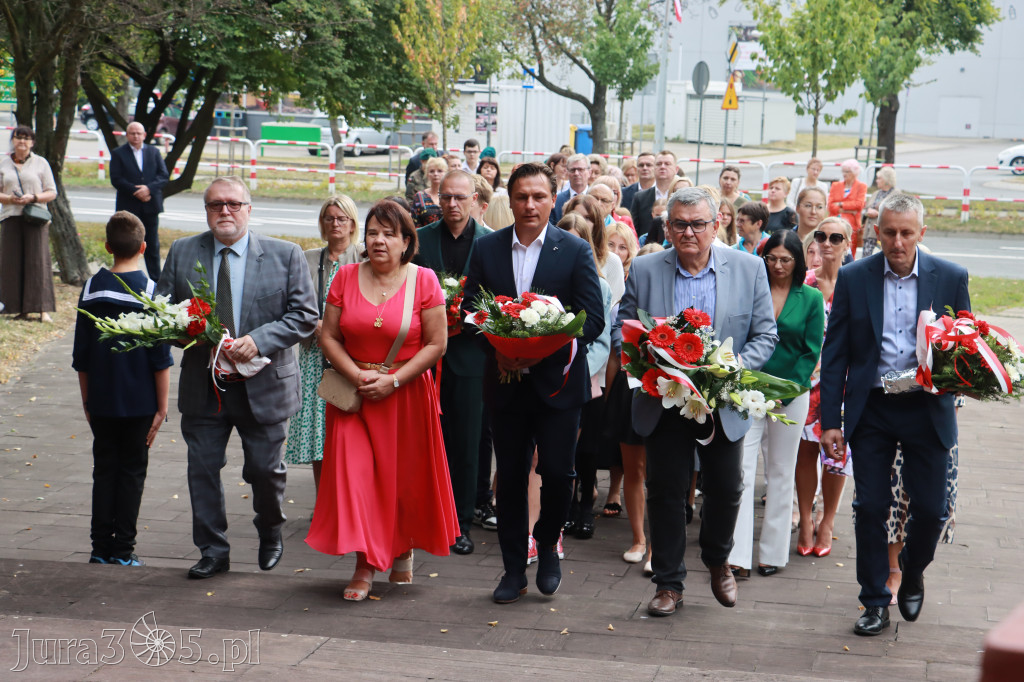 Fotorelacja: Zawiercie pamięta o ofiarach II wojny światowej
