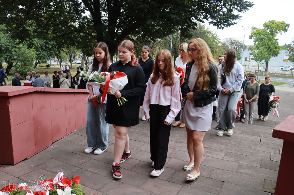Fotorelacja: Zawiercie pamięta o ofiarach II wojny światowej