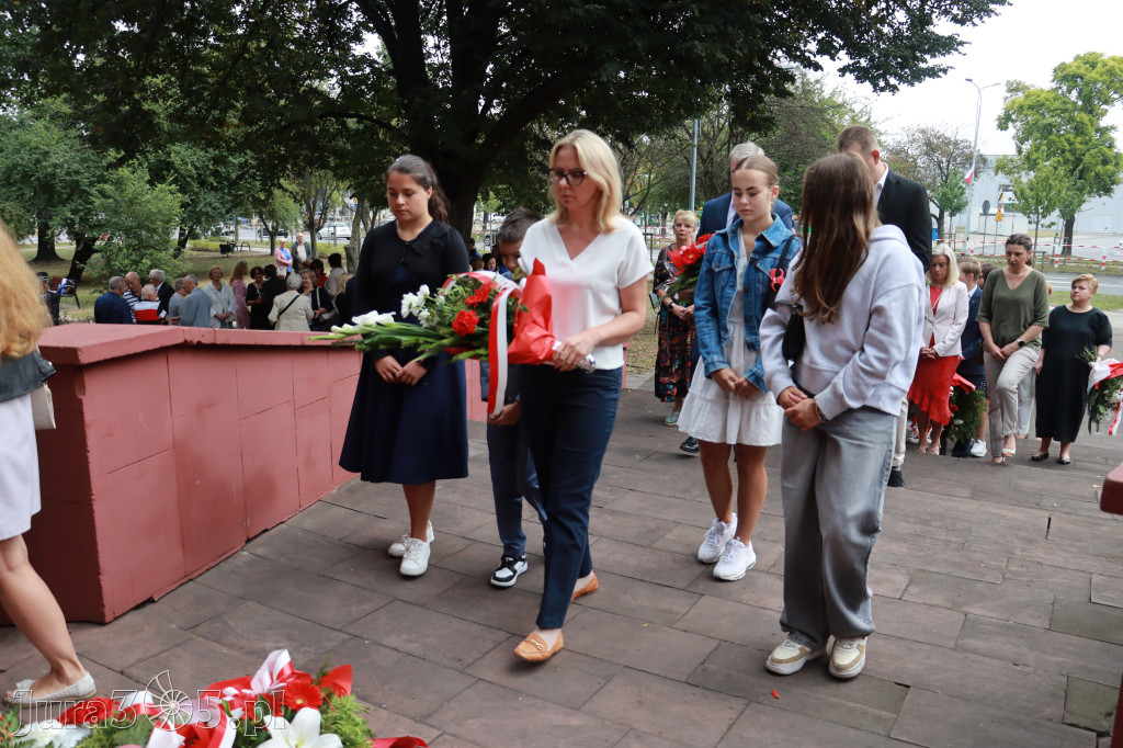 Fotorelacja: Zawiercie pamięta o ofiarach II wojny światowej