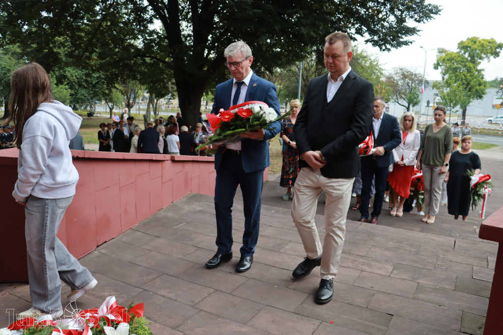 Fotorelacja: Zawiercie pamięta o ofiarach II wojny światowej