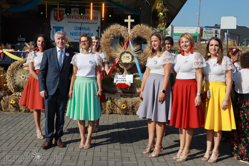 Fotorelacja Niegowa II: Dożynki Powiatowo Gminne
