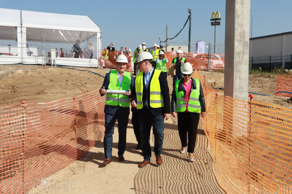 Fotorelacja: Galeria „Brama Jury” – oficjalne rozpoczęcie budowy