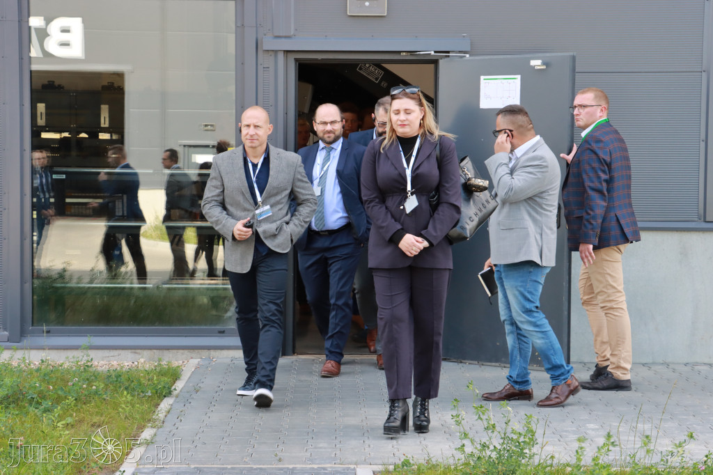 Fotorelacja: Otwarcie zakładu recyklingu baterii EV w Zawierciu