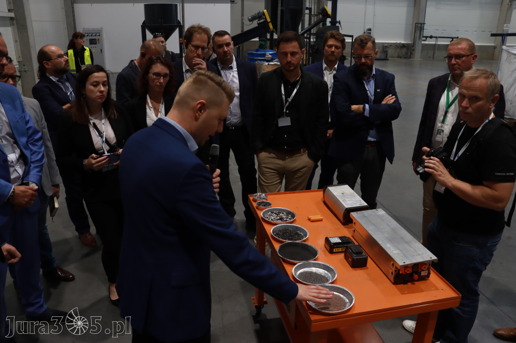 Fotorelacja: Otwarcie zakładu recyklingu baterii EV w Zawierciu