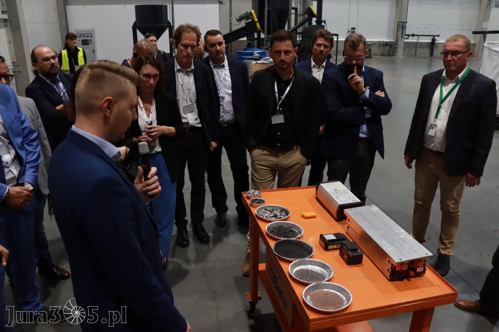 Fotorelacja: Otwarcie zakładu recyklingu baterii EV w Zawierciu