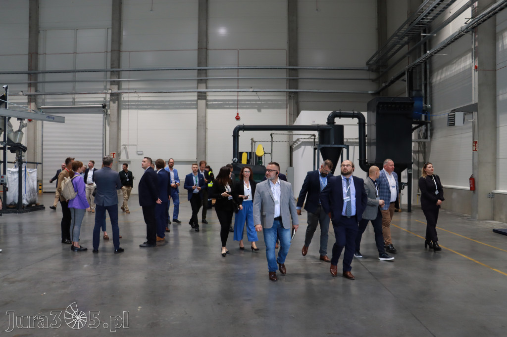 Fotorelacja: Otwarcie zakładu recyklingu baterii EV w Zawierciu