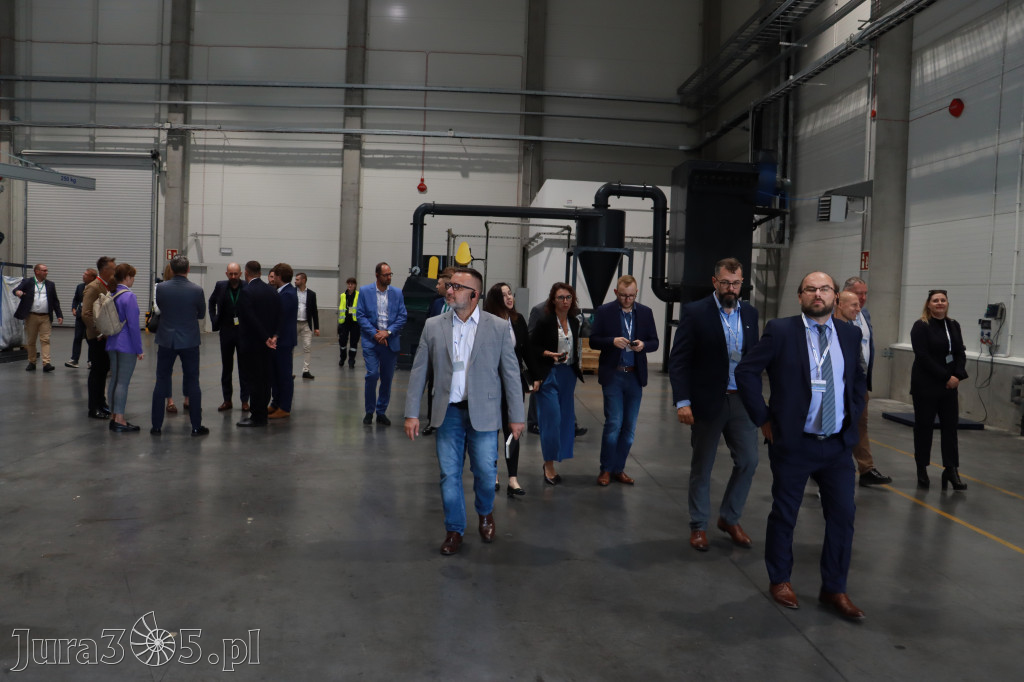 Fotorelacja: Otwarcie zakładu recyklingu baterii EV w Zawierciu