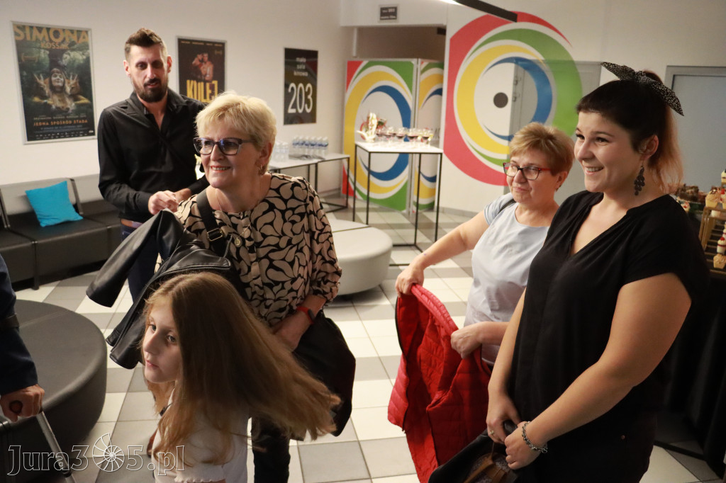 Fotorelacja: Wernisaż PIĘKNO I CIERPIENIE w MOK Zawiercie