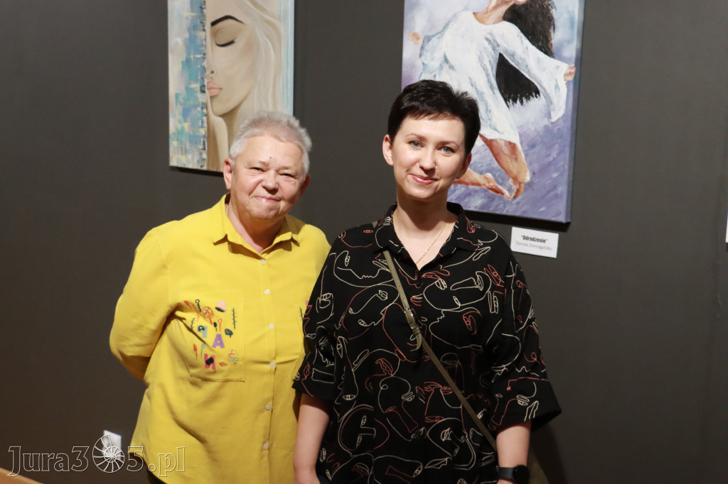 Fotorelacja: Wernisaż PIĘKNO I CIERPIENIE w MOK Zawiercie