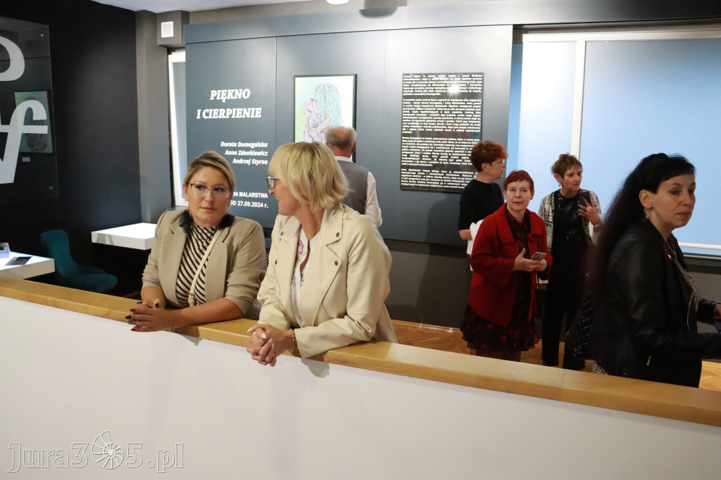 Fotorelacja: Wernisaż PIĘKNO I CIERPIENIE w MOK Zawiercie